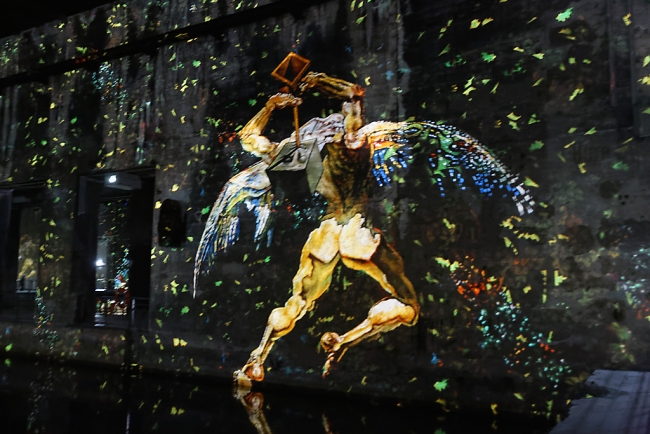 Bassins de lumières-Dali-077